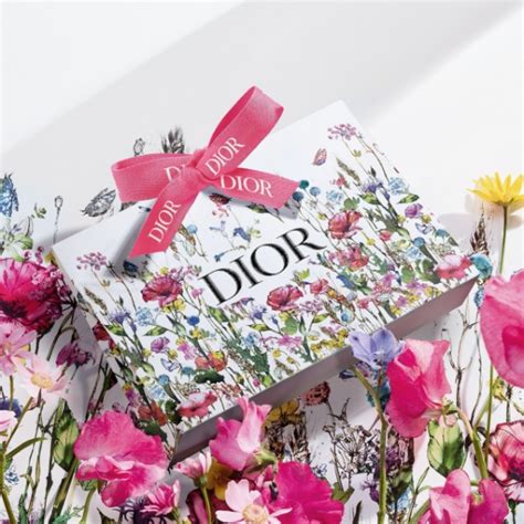 dior valentines day 2022|DIOR.